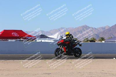 media/Nov-06-2023-Moto Forza (Mon) [[ce023d0744]]/4-Beginner Group/Session 4 (Finish Line Checker)/